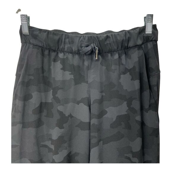 Lululemon On the Fly Jogger Sz 6 Incognito Camo Luxtreme Pockets Drawstring Pant - Picture 3 of 9